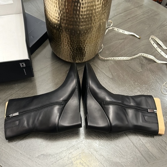 Naturalizer Dario Pointed Toe Bootie in Black Leather (WIDE) - Picture 9 of 13